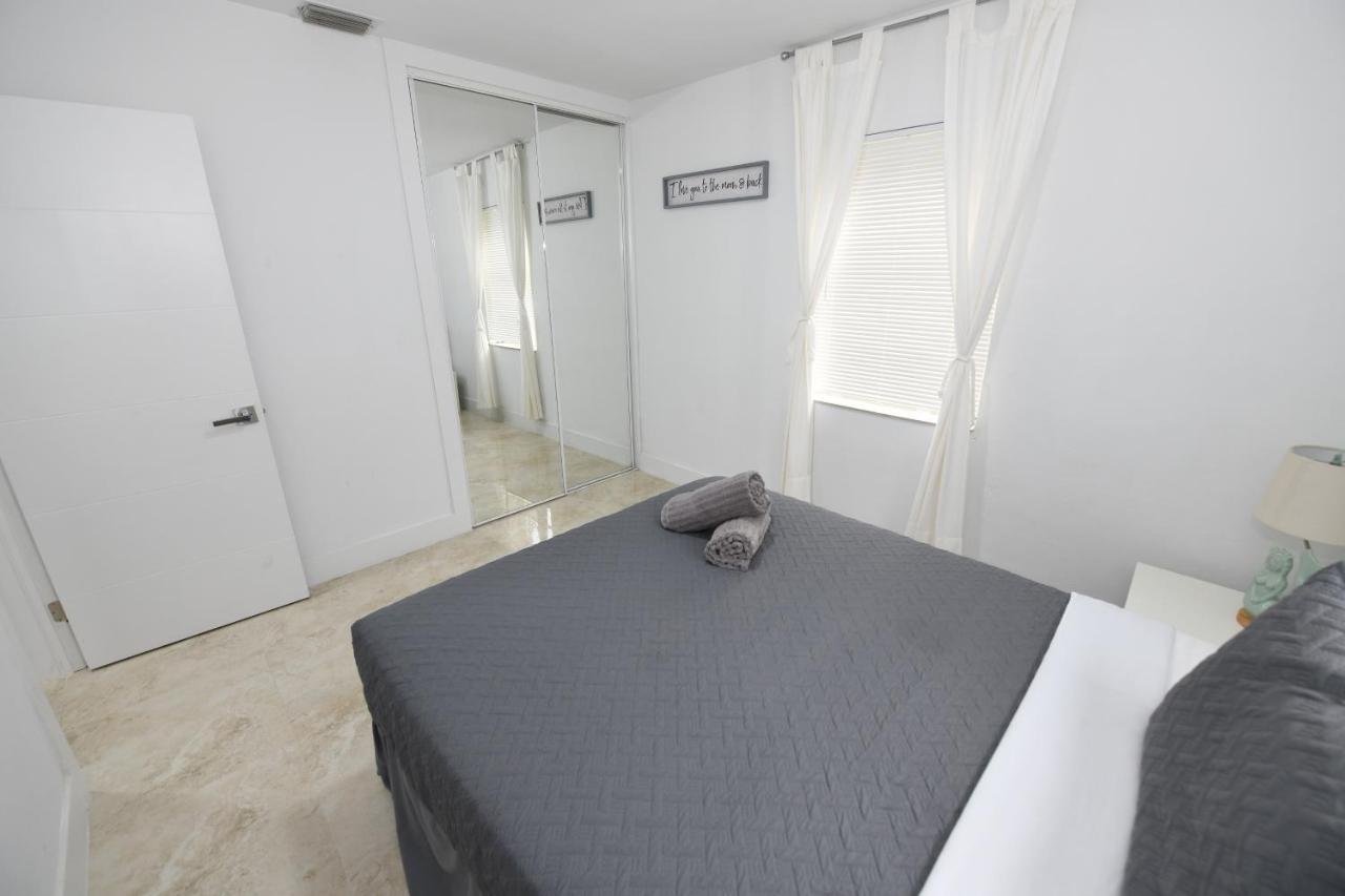 4-Plex Apartment Fort Lauderdale Exterior photo