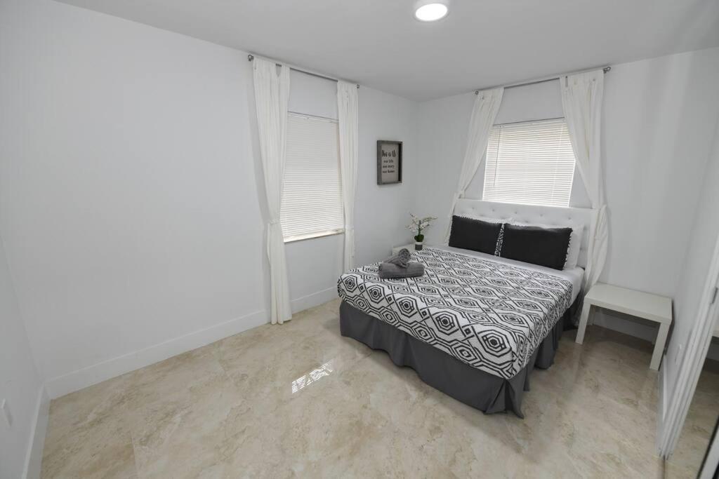 4-Plex Apartment Fort Lauderdale Exterior photo